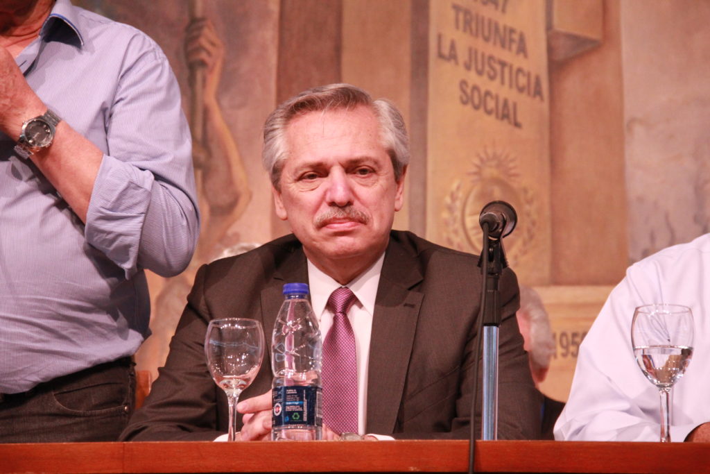 Alberto Fernández, en épocas cuando el apoyo sindical era total. Hoy es parcial. Foto: Sonido Gremial