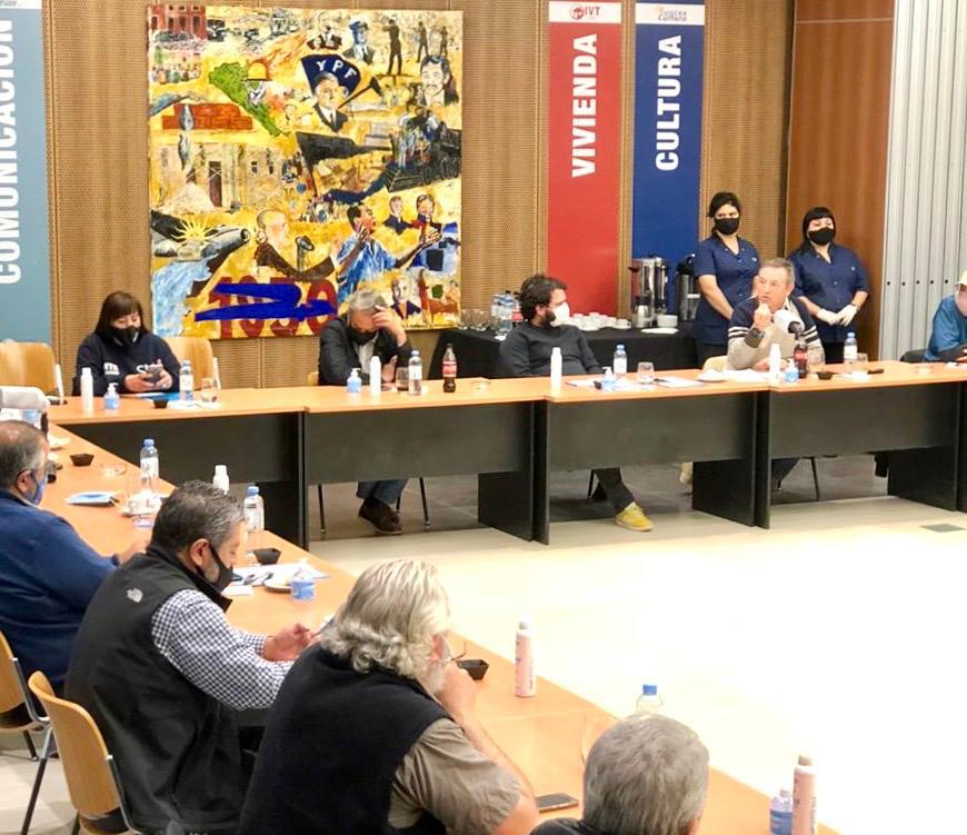 Reunioón de la CGT con las organizaciones sociales.-