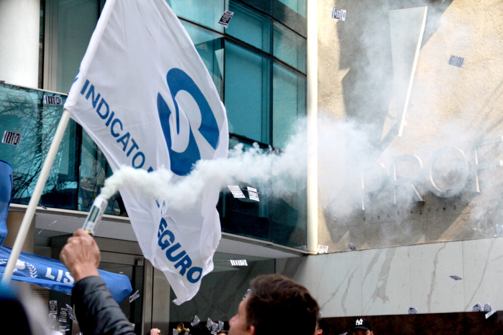 Reclamo del Sindicato del Seguro. Foto: Sonido Gremial