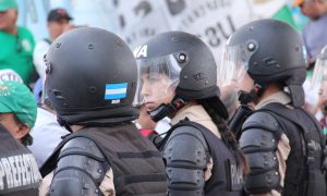 POLICIA_PREFECTURA_PUENTE_PUEYRREDON_SONIDO_GREMIAL.